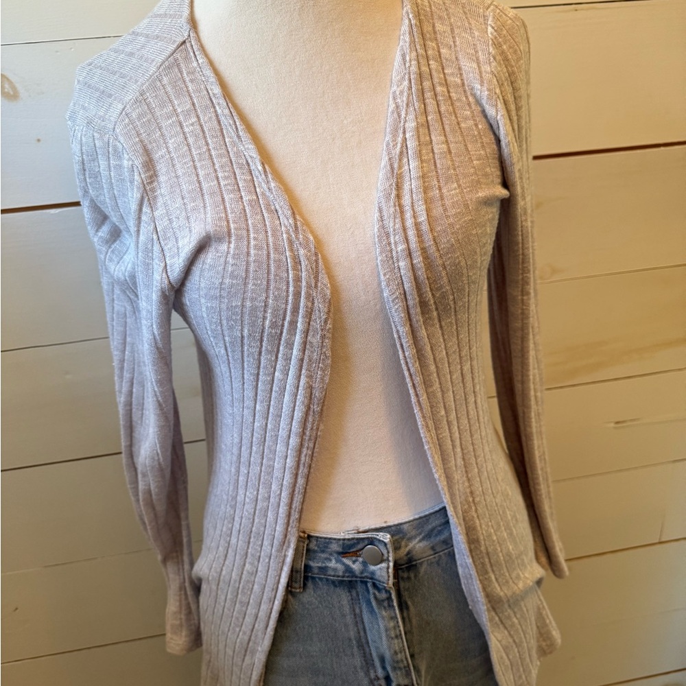 Women's grey cardigan